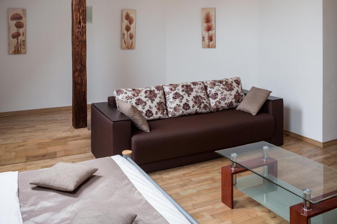 Romari Два Поверхи Apartment Lviv Bagian luar foto